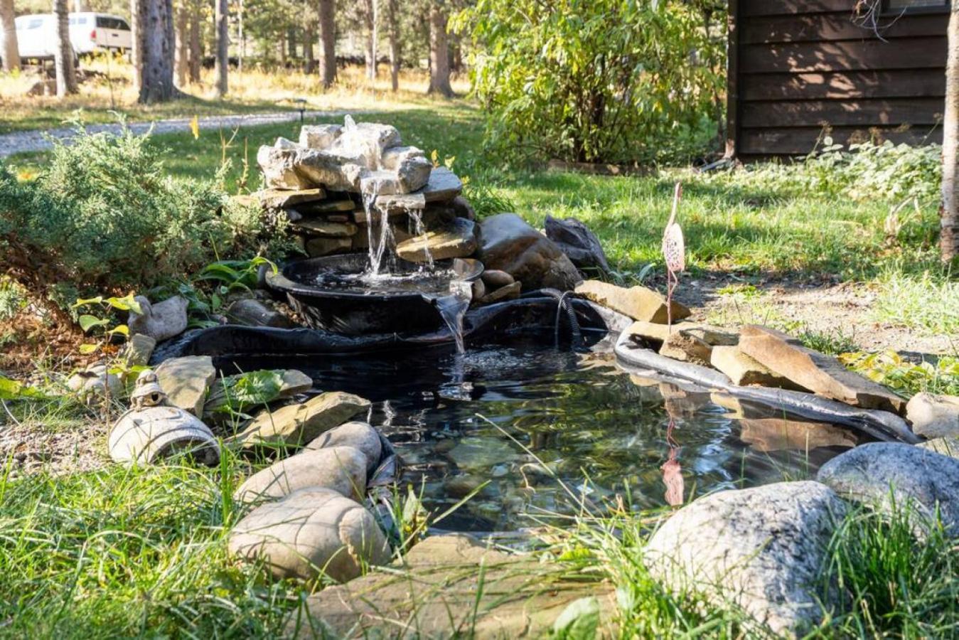 Rustic Cozy Cabin With Hot Tub Bragg Creek Buitenkant foto