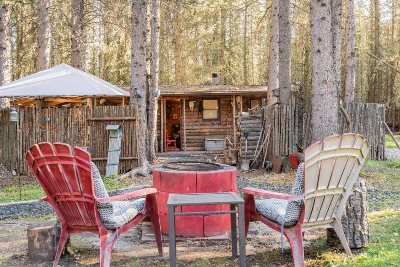 Rustic Cozy Cabin With Hot Tub Bragg Creek Buitenkant foto