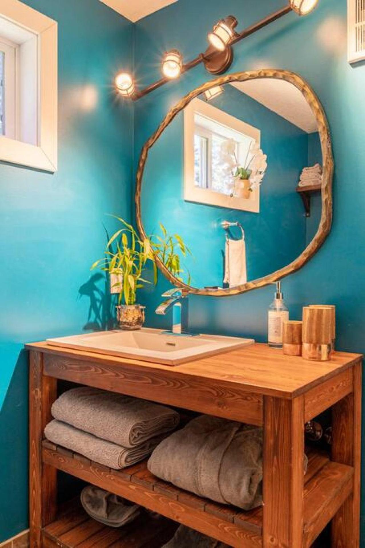 Rustic Cozy Cabin With Hot Tub Bragg Creek Buitenkant foto